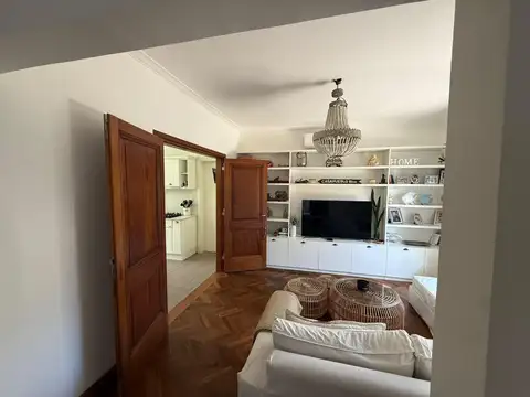 Casa en Alquiler Temporal con 2 cocheras