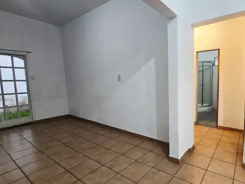 Depto Tipo Casa 3 ambientes con 1 baño