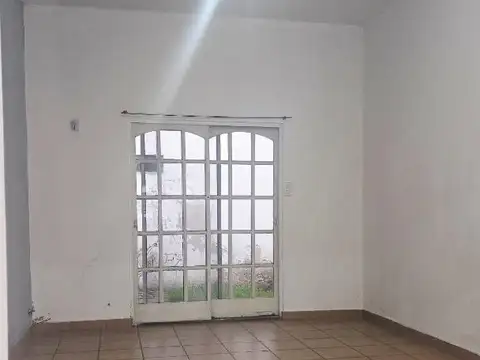 Depto Tipo Casa en Alquiler de 2 dormitorios