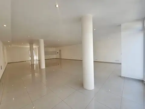 Local comercial en alquiler. centro. lujan