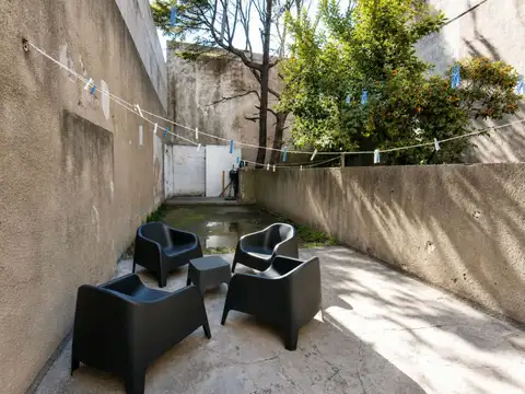 Casa 2 ambientes con 1 baño