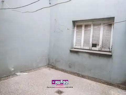 Depto Tipo Casa 4 ambientes con 2 baños