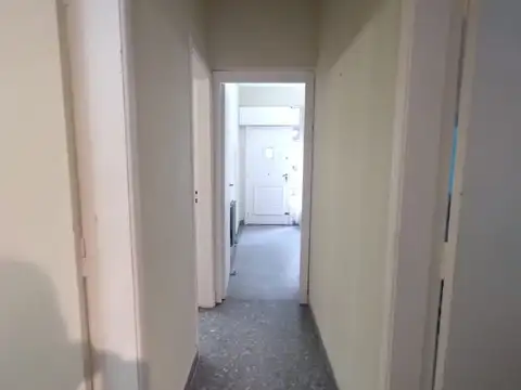 CASA CON 2 DORMITORIOS EN VENTA EN ADROGUE - GRAL PAZ 534