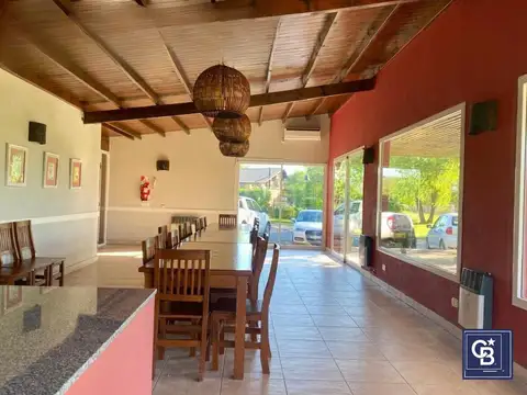 Venta de casa de dos plantas en La Madrugada