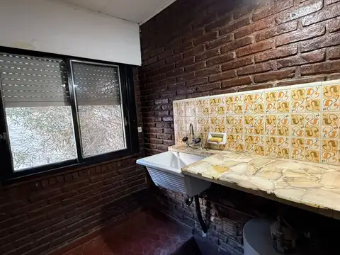 Casa en Alquiler con 1 cochera
