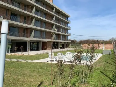 Condominio de 2 dormi con cochera y amenities