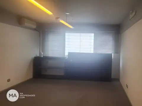 Oficina en ubicación estratégica, esq. España y San Luis - España 900 - Centro Rosario | Venta