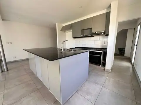 Casa en Venta en Belén de Escobar, USD 225.000