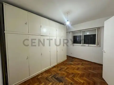 Venta departamento 2 ambientes en San Cristobal.-Permuta