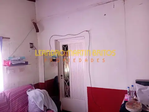 Casa 3 ambientes con 1 baño