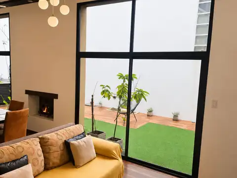Depto Tipo Casa en Venta en Villa del Parque, USD 345.000