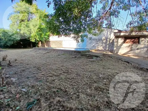NUEVO VALOR - Oportunidad en Castelar Sur - Terreno de 658 mt2 - Ideal Desarrollo - ACEPTA PERMUTA