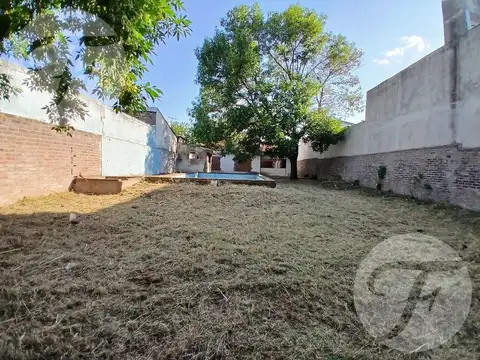 NUEVO VALOR - Oportunidad en Castelar Sur - Terreno de 658 mt2 - Ideal Desarrollo - ACEPTA PERMUTA