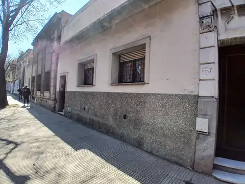 Avenida Díaz Vélez 300