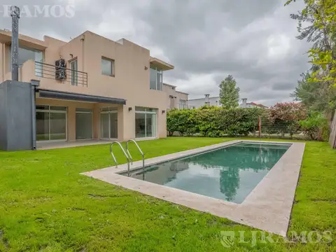Casa moderna con 4 dormitorios en Los Sauces Nordelta