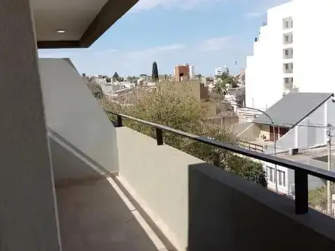 Departamento 4 ambientes con 1 baño