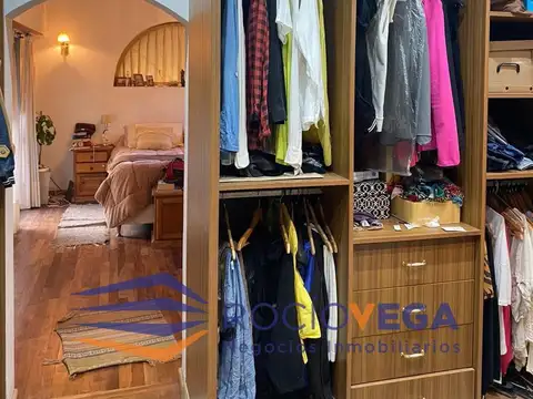 Casa 5 ambientes con 3 baños