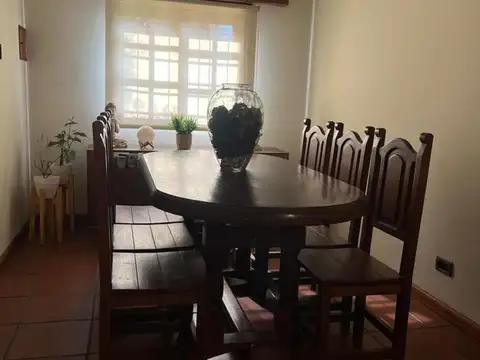 Castelar Norte impecable chalet 3 ambientes a la venta