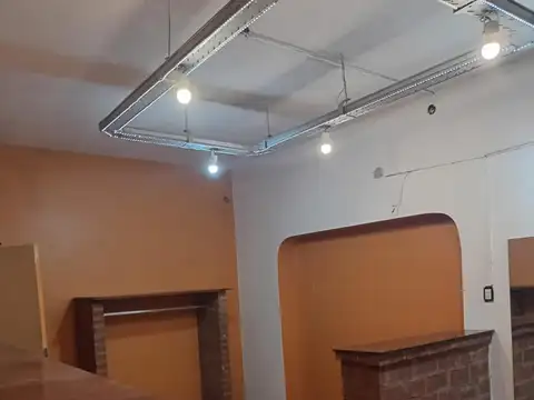 Casa 7 ambientes con 3 baños