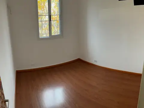 Departamento 5 ambientes con 2 baños