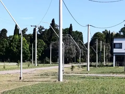  Terreno En Venta en Country Los Molinos 