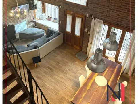 Excelente propiedad en La Reja con 2600 Mt de parque