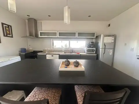 Casa en Alquiler al Sureste