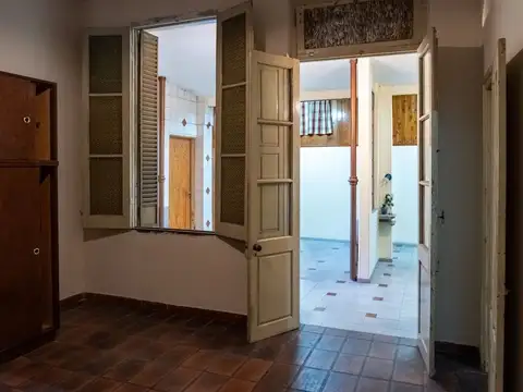 VENTA CASA BELGRANO TRES DORMITORIOS
