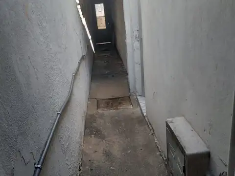 CASA DE PASILLO EN VENTA. ZONA AZCUENAGA