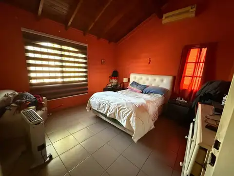 Casa en Venta con 4 cocheras
