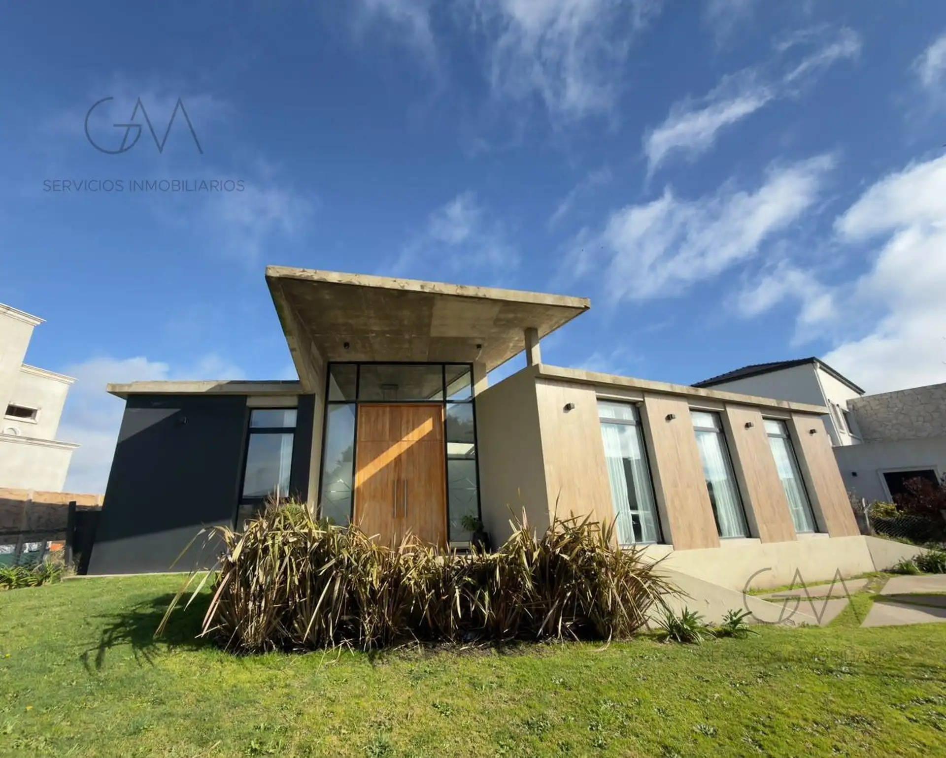 Casa de diseño moderno de 4 ambientes, 160m² en Rumencó Joven