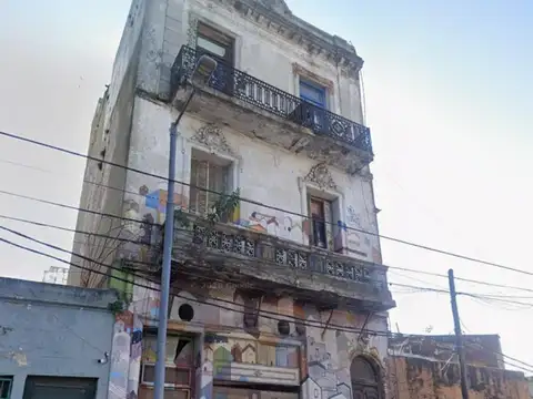 VENTA EN BLOCK - 2 DEPTOS + LOCAL COMERCIAL
