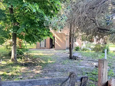 VENTA Casa a Refaccionar 2 dorm. parque - LA PLATA