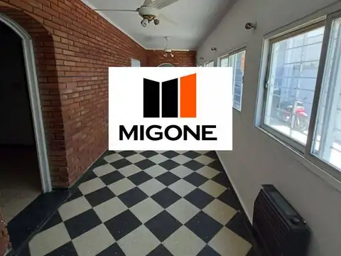 Casa 4 ambientes con 1 baño
