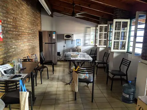 TERRENO C/GALPÓN Y OFICINAS  EN ZONA CENTRO - IDEAL CONSTRUCTORAS