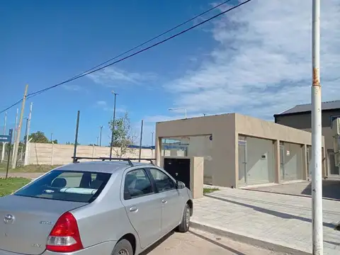 LOCALES EN VENTA EN LOS LAPACHOS PÉREZ