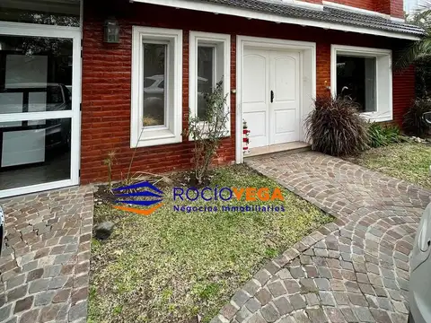 Casa a la venta en Country Banco Provincia  Francisco Alvarez Moreno