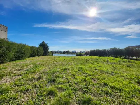 VENTA LOTE A LAGUNA AREA 5 ESCUCHA OFERTAS!!!