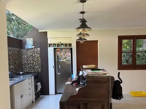 CASA EN ALQUILER 4 AMBIENTES BARRIO SAN JUAN