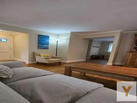 Casa en Venta en Carilo, USD 404.920
