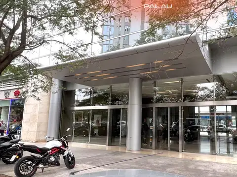 Oficina en Venta con 3 cocheras