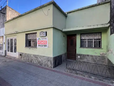 Casa en venta de 3 dormitorios c/ cochera en Gualeguaychú