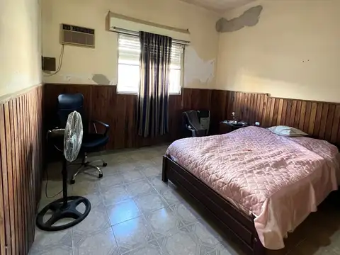 Casa 6 ambientes con 1 baño