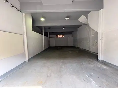 Galpon en Alquiler en Avellaneda, $ 700.000