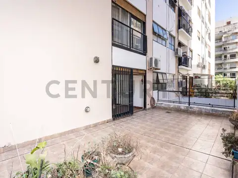 4 AMBIENTES LUMINOSO CON 2 PATIOS Y BALCÓN - APTO CRÉDITO
