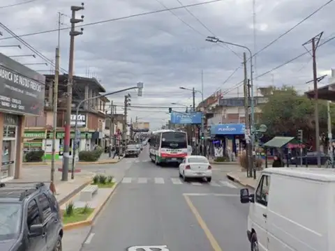Local en alquiler sobre salta al 1100 San José