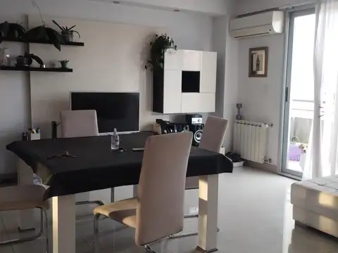 Departamento a la venta de 4 ambientes con 2 cocheras - Quilmes Centro