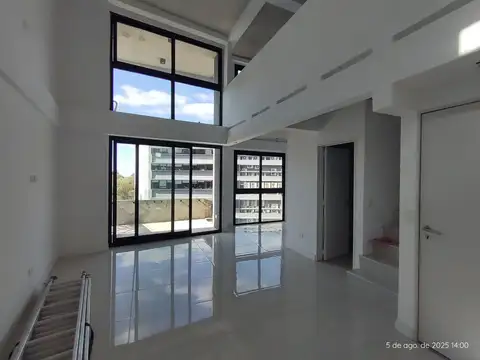 Juan Carlos Cruz 1800, Piso 5