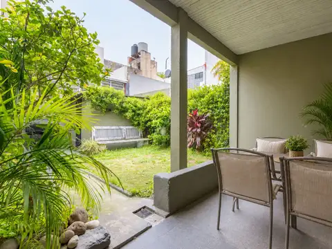 VENTA PH TIPO CASA CON JARDIN Y COCHERA EN DEVOTO