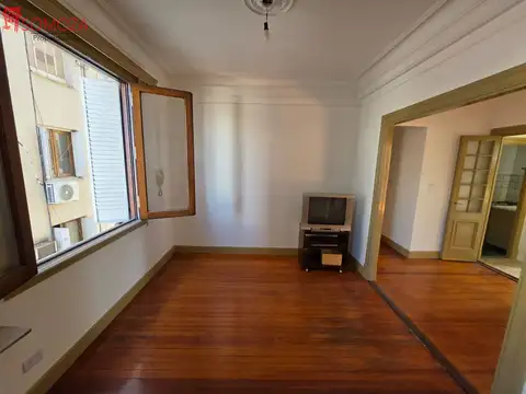 Departamento en alquiler c/ cochera en Balvanera